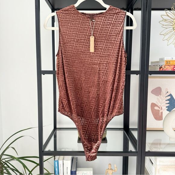 SKIMS Tops - Skims Chestnut Brown Logo Allover Velvet Mesh Sleeveless Bodysuit Women’s XL